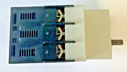 SIEMENS 3RV1021-0FA10 MOTOR CONTROL 3RV1901-1E 6,5A 277V