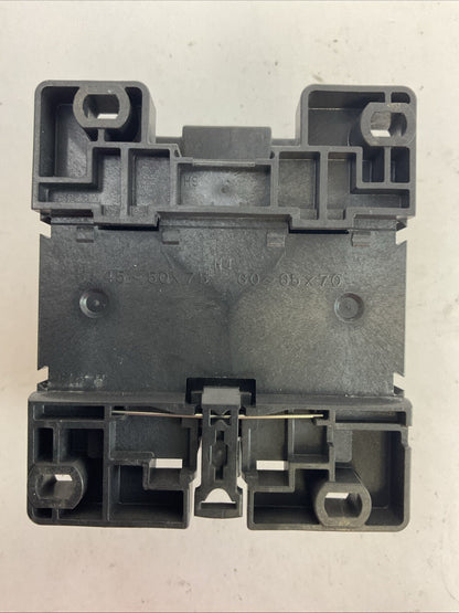 FUJI SC-N2 SC35BAA CONTACTOR 3NC1 600VAC 3PH 30HP 60A COIL 220-240V 60HZ