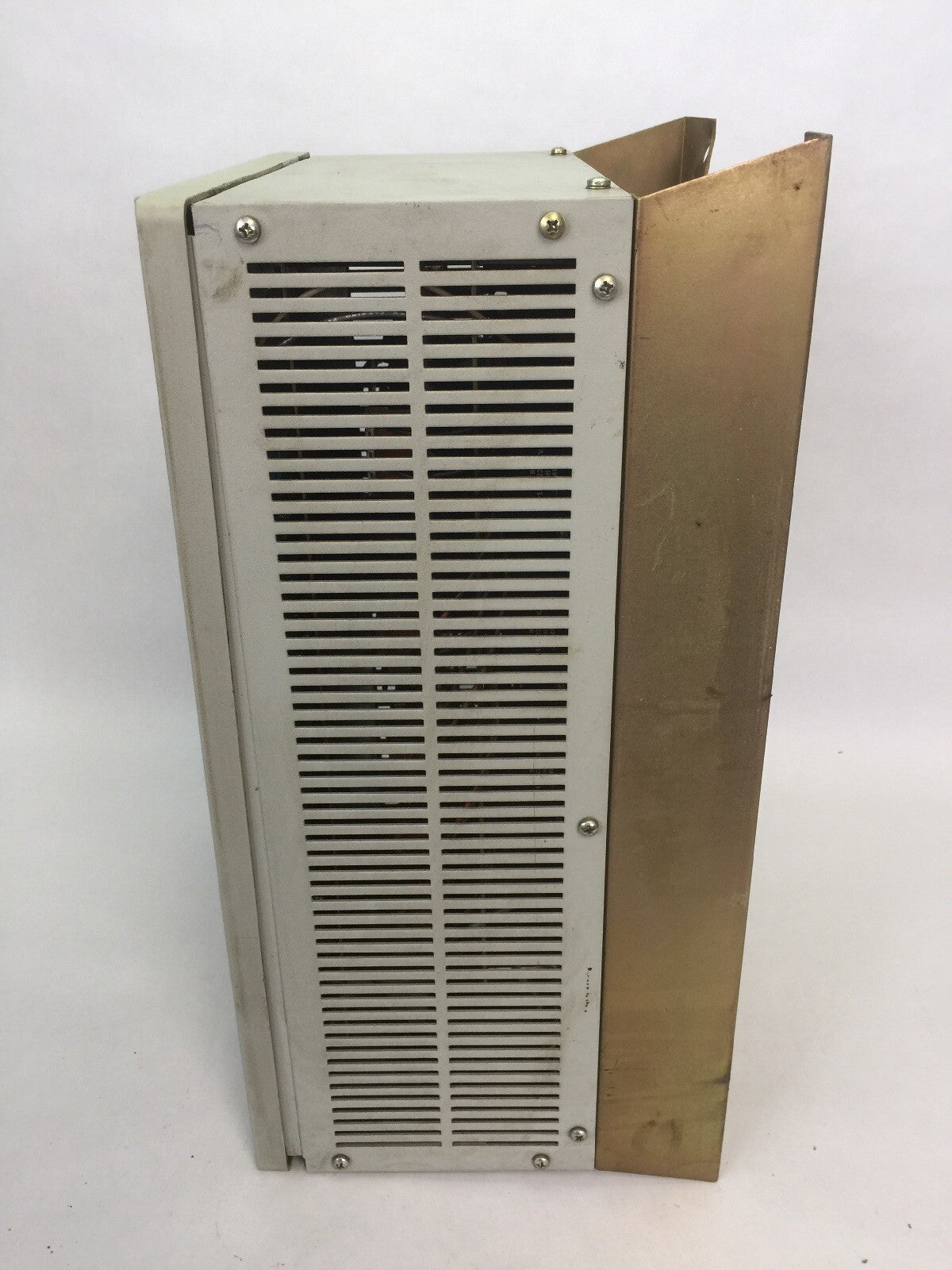 ALLEN BRADLEY 1336-B007-EAD-L3 CONSTANT TORQUE AC DRIVE 380/415/460V OUTPUT 13A
