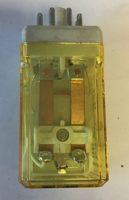 IDEC RR2P-U RELAY 24VAC ***LOTOF3***