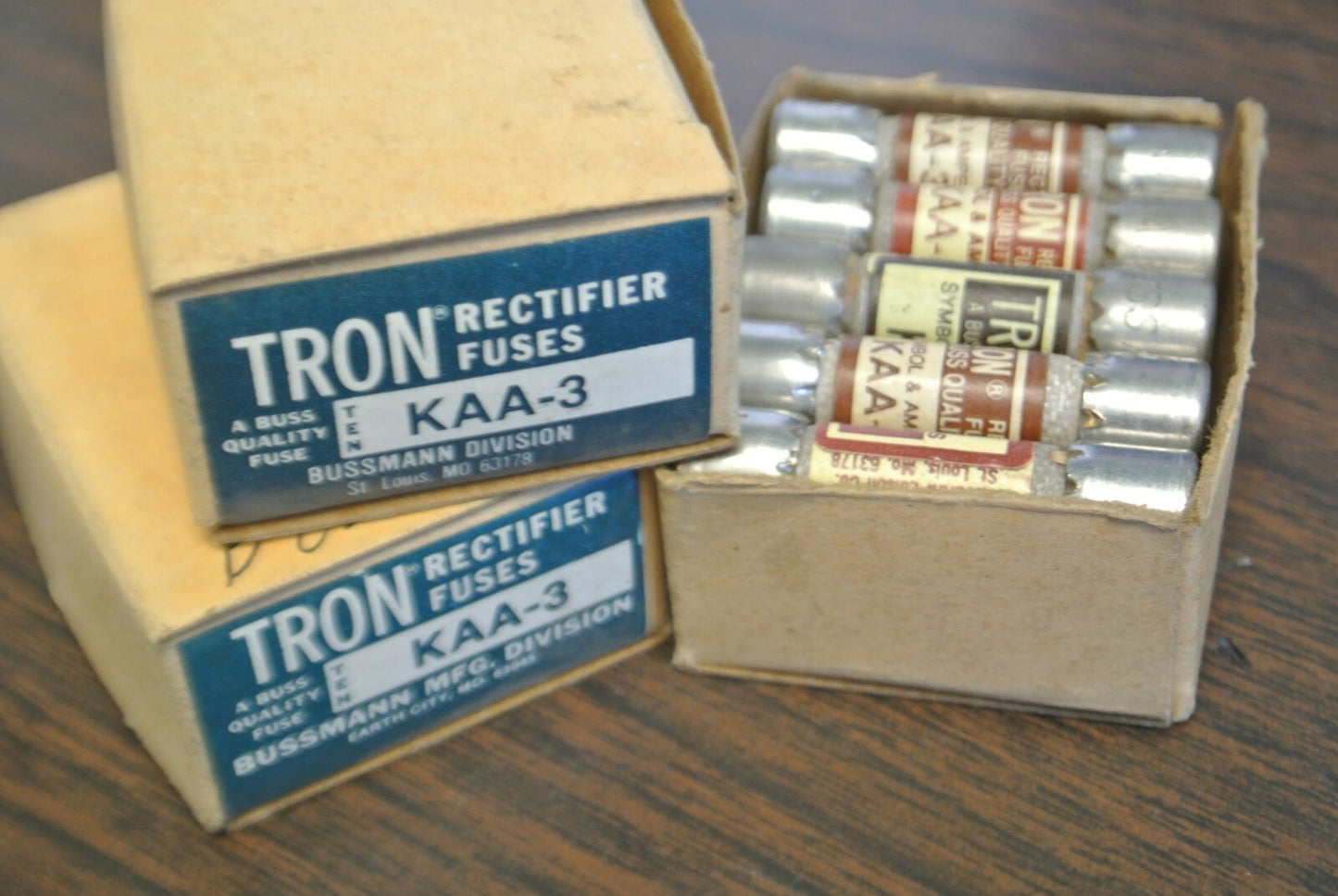 BOX of 10 / BUSSMANN / TRON KAA3 RECTIFIER FUSE / 3A / NEW SURPLUS
