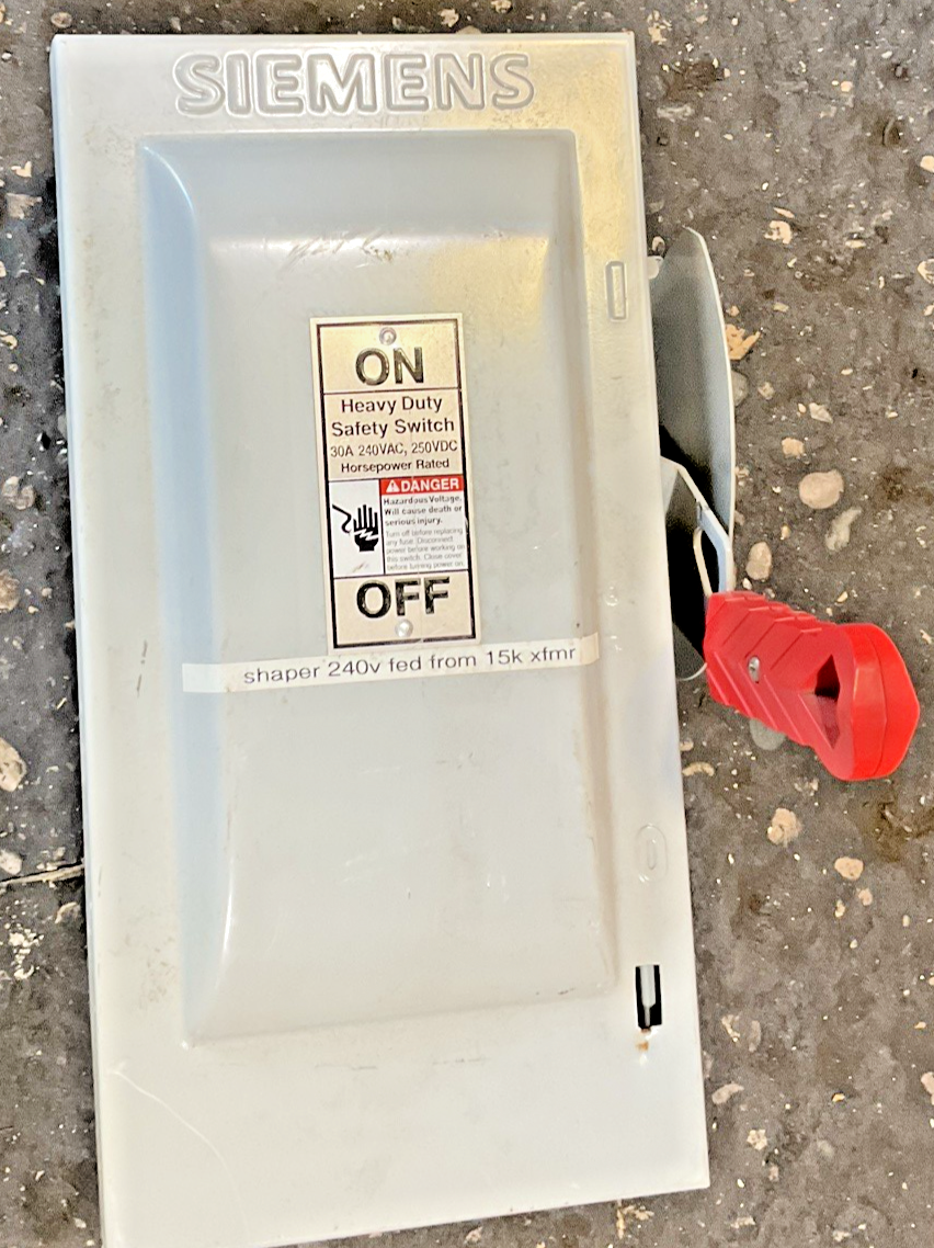 SIEMENS HF321N FUSIBLE SAFETY SWITCH 30A 240VAC 250VDC VBII