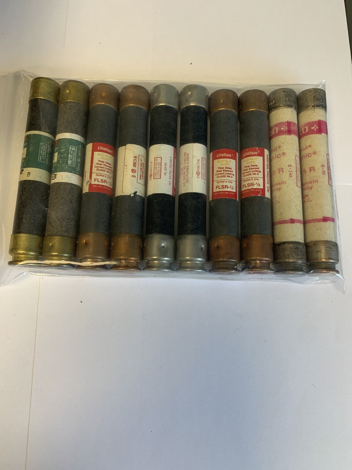 Lot of 10 Assorted 1/2A 600V Fuses