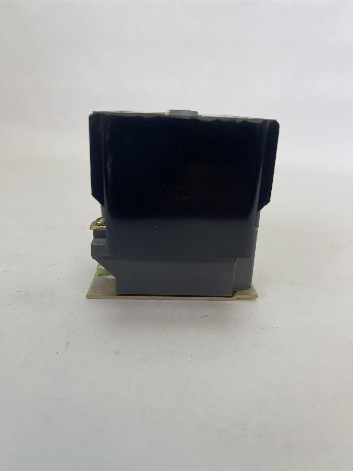 WESTINGHOUSE AR600AR INDUSTRIAL CONTROL RELAY 600VAC 10A 176C663G01 COIL 120V