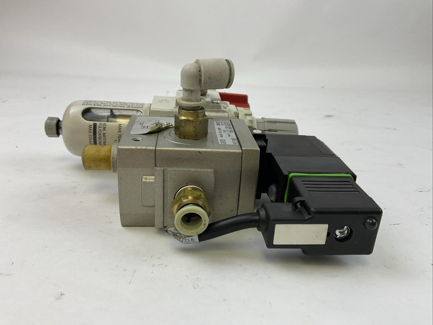 SMC AV2000-N02-5DZ VALVE 24V AW20-N02B-CZ-B VHS20-N02A-S-Z