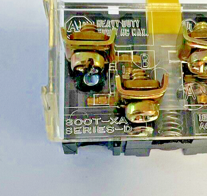 ALLEN BRADLEY 800T-XA SHALLOW BLOCK SER.D 600VAC ***LOTOF5***