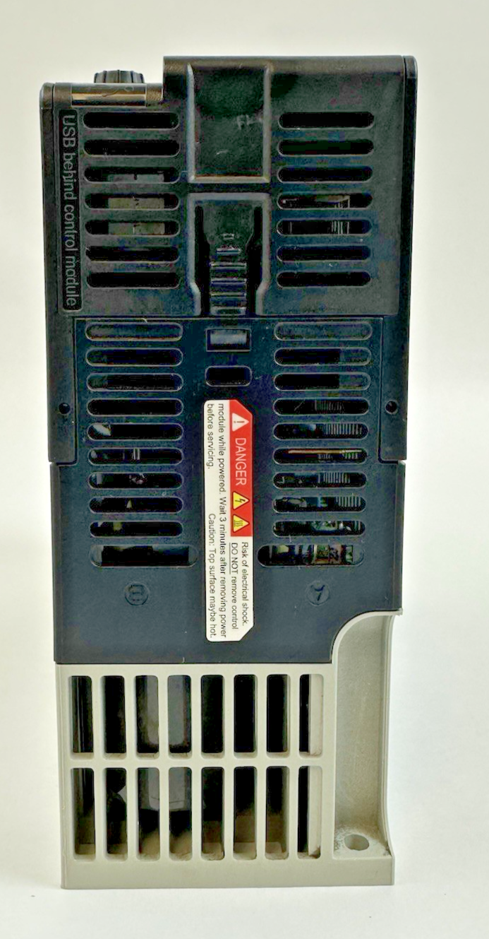 ALLEN BRADLEY 25B-D4P0N104 POWERFLEX 525 AC DRIVE FRN 5.001 SER A W/ 25-JBAA