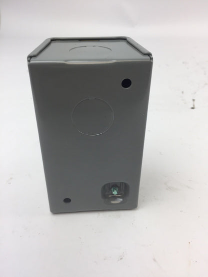 ALLEN BRADLEY 600-TAX4 MANUAL MOTOR STARTER SERIES B