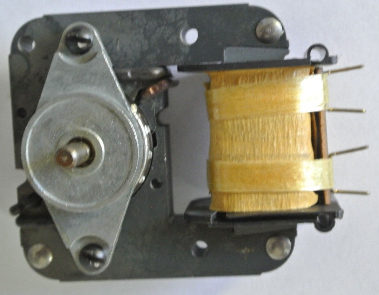 GOULD / BOMAX 883230 / 141-1189 MOTOR - 18-22V, 50/60Hz - EASTMAN - NEW SURPLUS