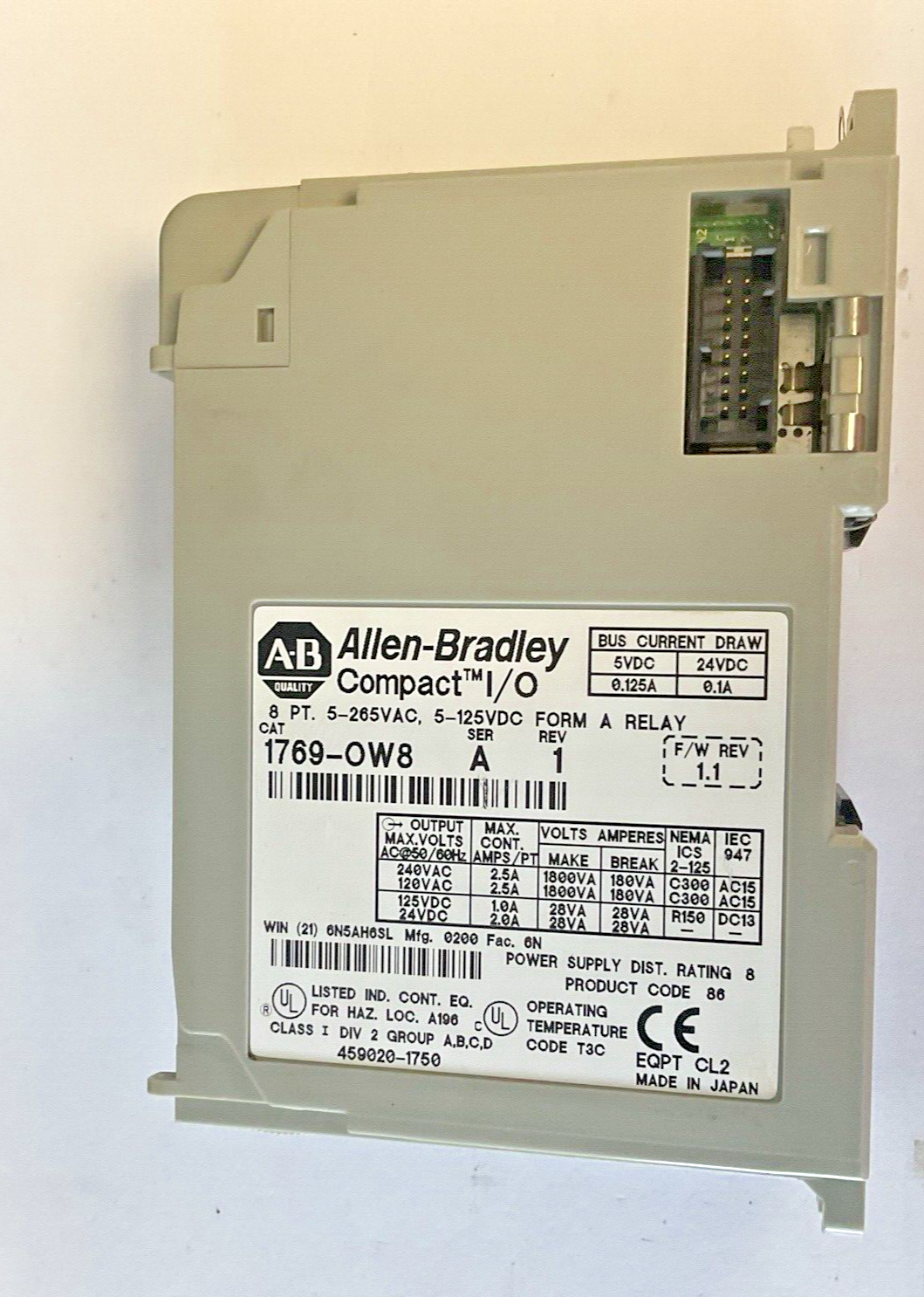 ALLEN BRADLEY 1769-OW8 RELAY MODULE SER.A REV.1 FWREV 1.1