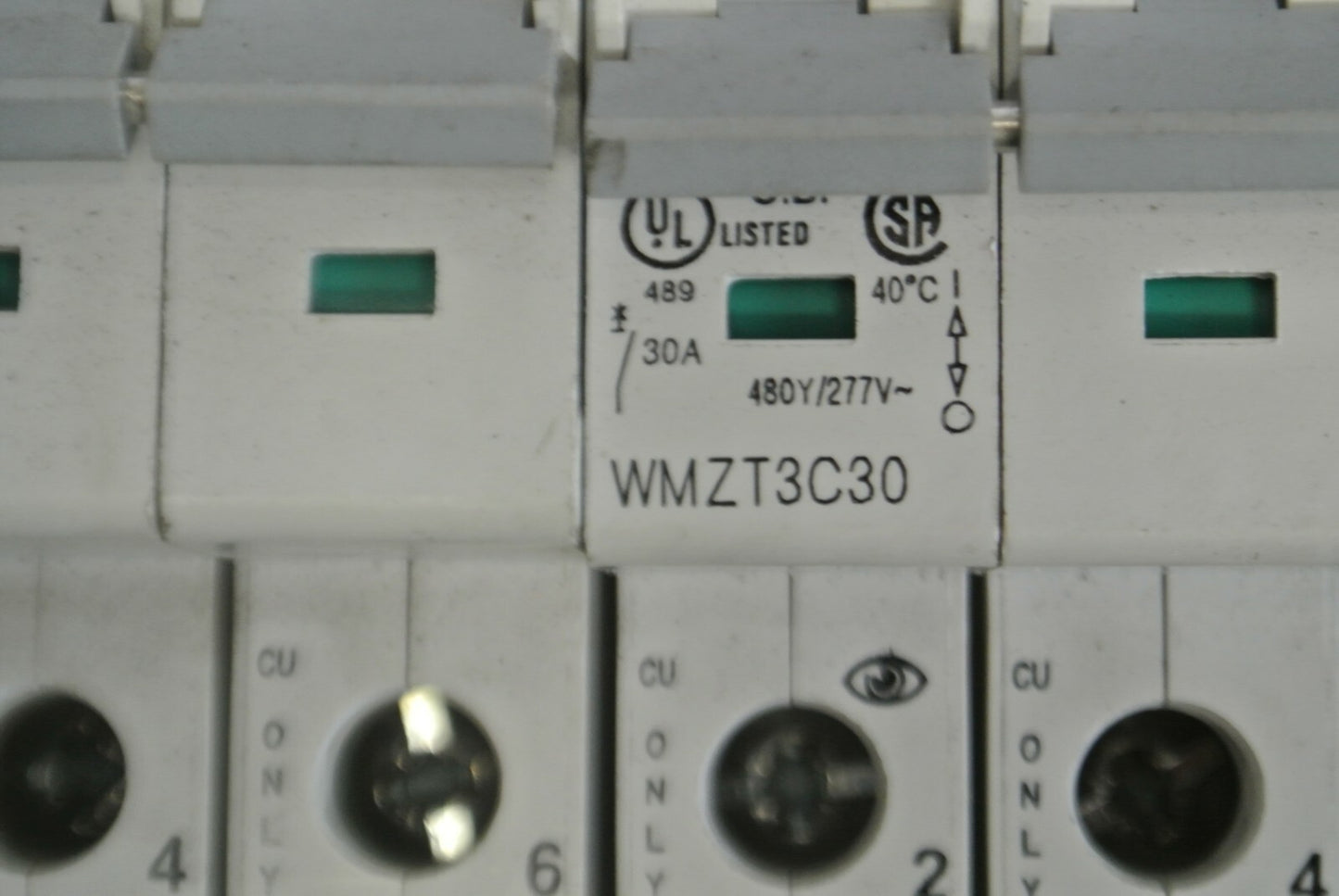 EATON WMZT3C03 + WMZT3C30 CIRCUIT BREAKERS + WMZT3P6T BUS BAR + WMZT35EXT