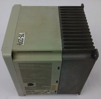 ALLEN BRADLEY 1305-BA03A SER. C, AC DRIVE, INPUT: 380/460V, 2.2A, 50/60HZ,1800VA