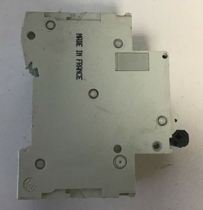 MERLIN GERIN MULTI9 C60N D6 CIRCUIT BREAKER 400VAC