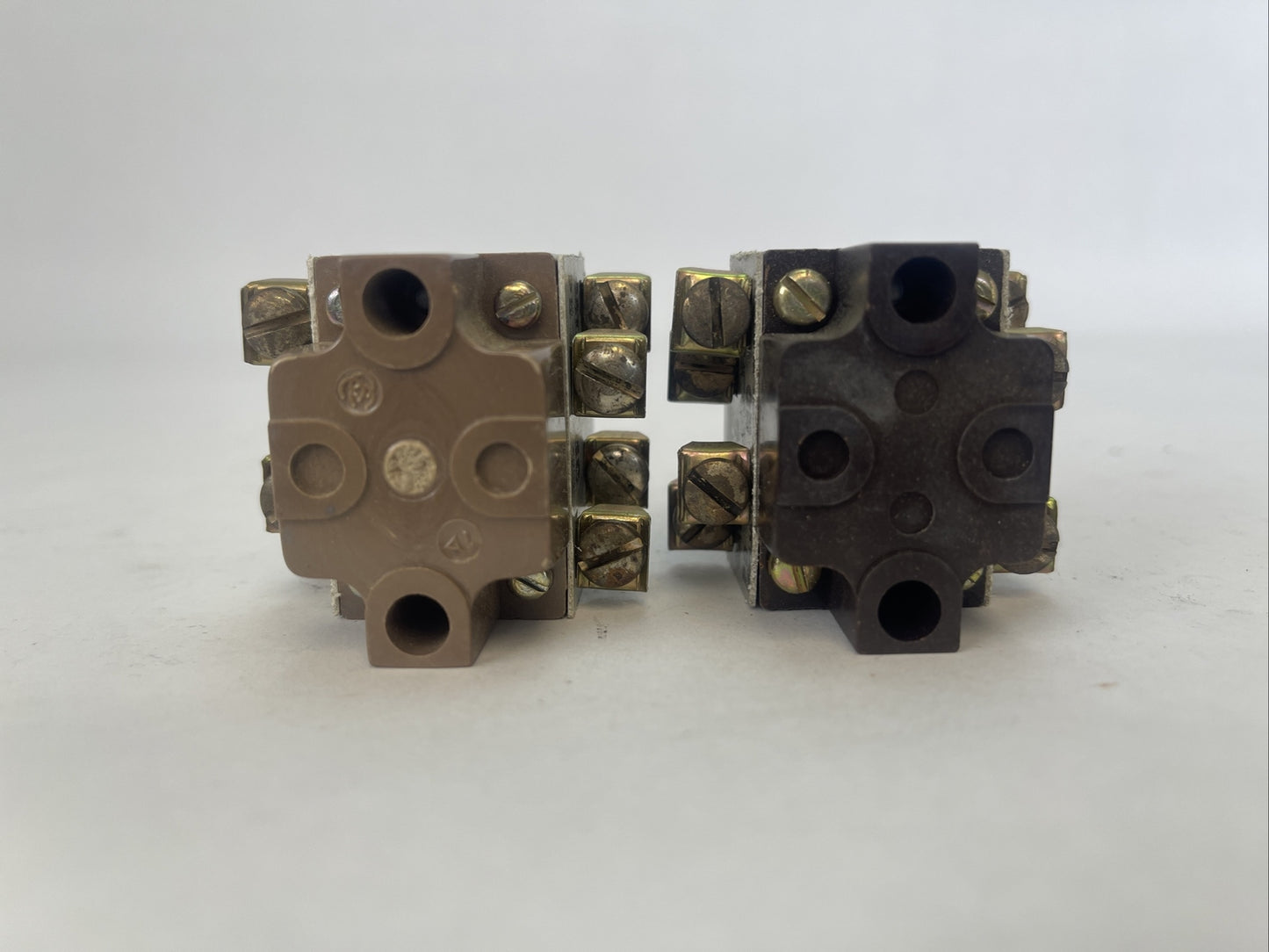 SYLVANIA CLARK PB 600V TYPE H & HO CONTACT BLOCK 2 N.O.-2N.C. CONTACTS(LOT OF 2)
