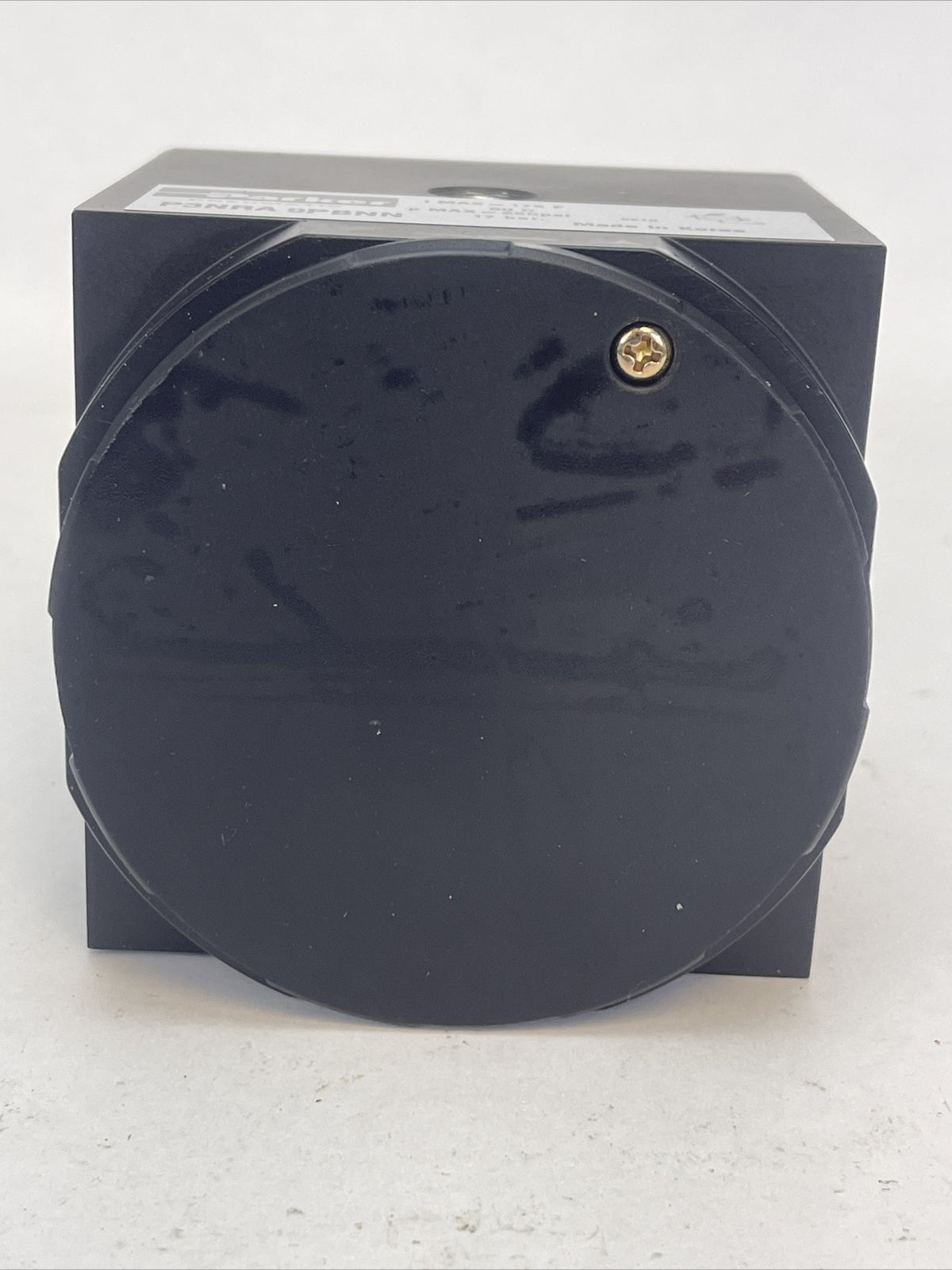 PARKER P3NRA9PBNN PNEUMATIC 1 1/2" REGULATOR 175F 80C 250PSI 17BAR
