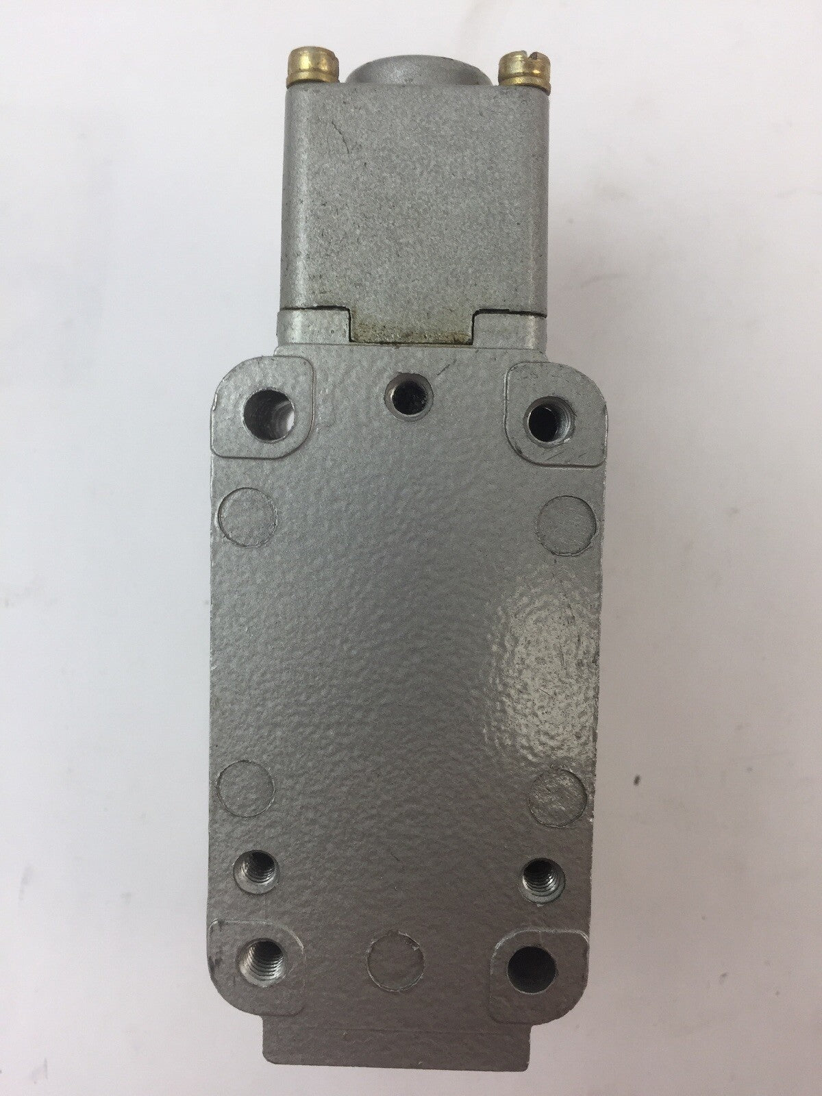 WESTINGHOUSE RRLB RR LIMIT SWITCH MAINTAINED CONTACT LIMIT SWITCH 600VAC 10AMP