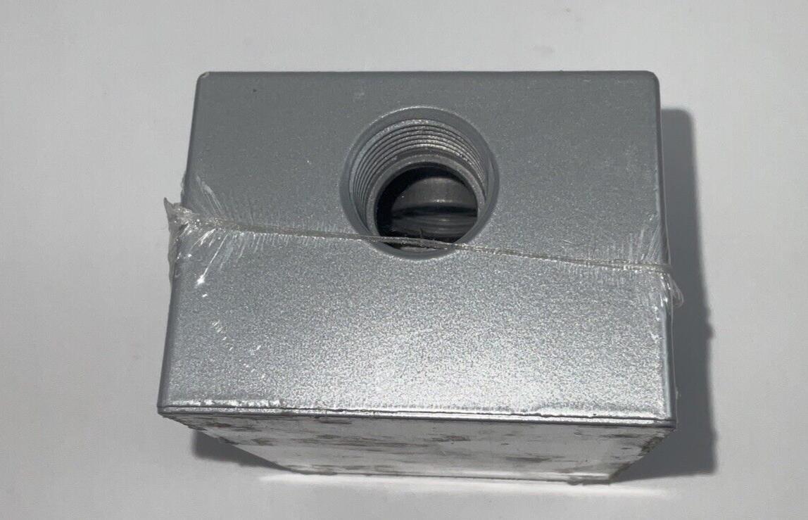 APPLETON WSM150 GNAG BOX 3 HOLE 1/2" GRAY ***LOTOF5***