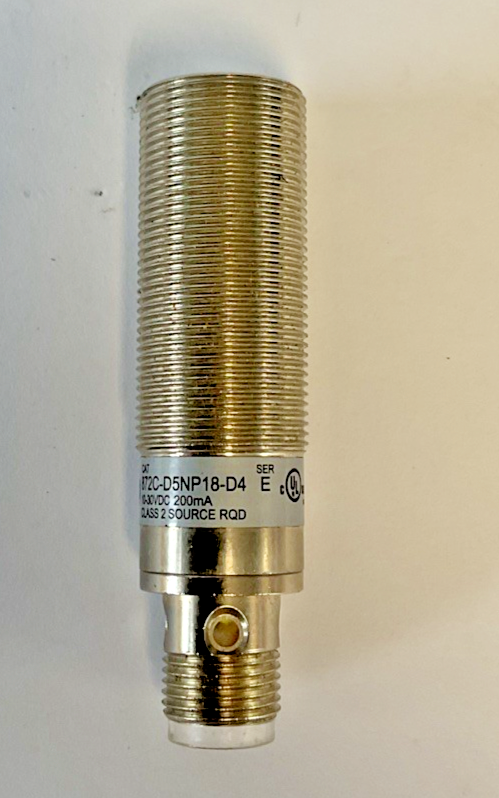 ALLEN BRADLEY 872C-D5NP18-D4 INDUCTIVE PROXIMITY SENSOR 30VDC CLASS2 200MA