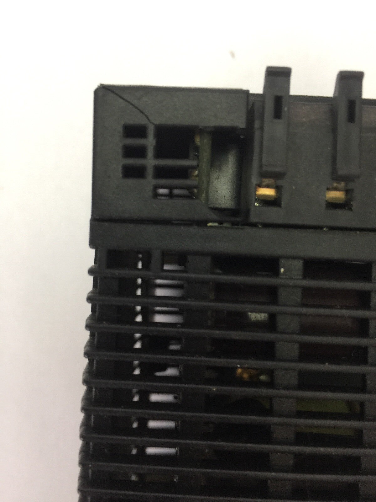 ALLEN BRADLEY 1606-XLP100E POWER SUPPLY OUTPUT 24-28VDC 4.2A POUT MAX 100W
