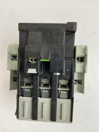 SIEMENS 3TF4422-0A CONTACTOR 600VAC 55A COIL 110V