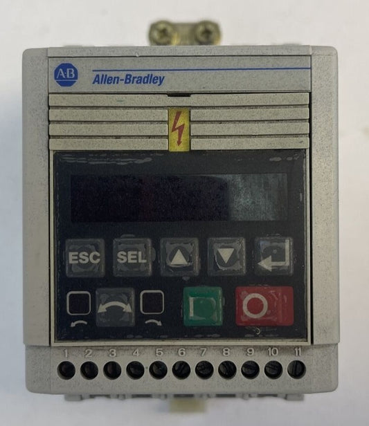 ALLEN BRADLEY 160-BA02NPS1 SER B FRN 5.01 SPEED CONTROLLER OUTPUT 380-460V 1.7A