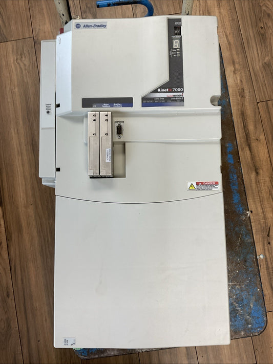 ALLEN BRADLEY 2099-BM09-S SERVO DRIVE KINETIX 7000 380/480VAC 300-750VDC 135/96A