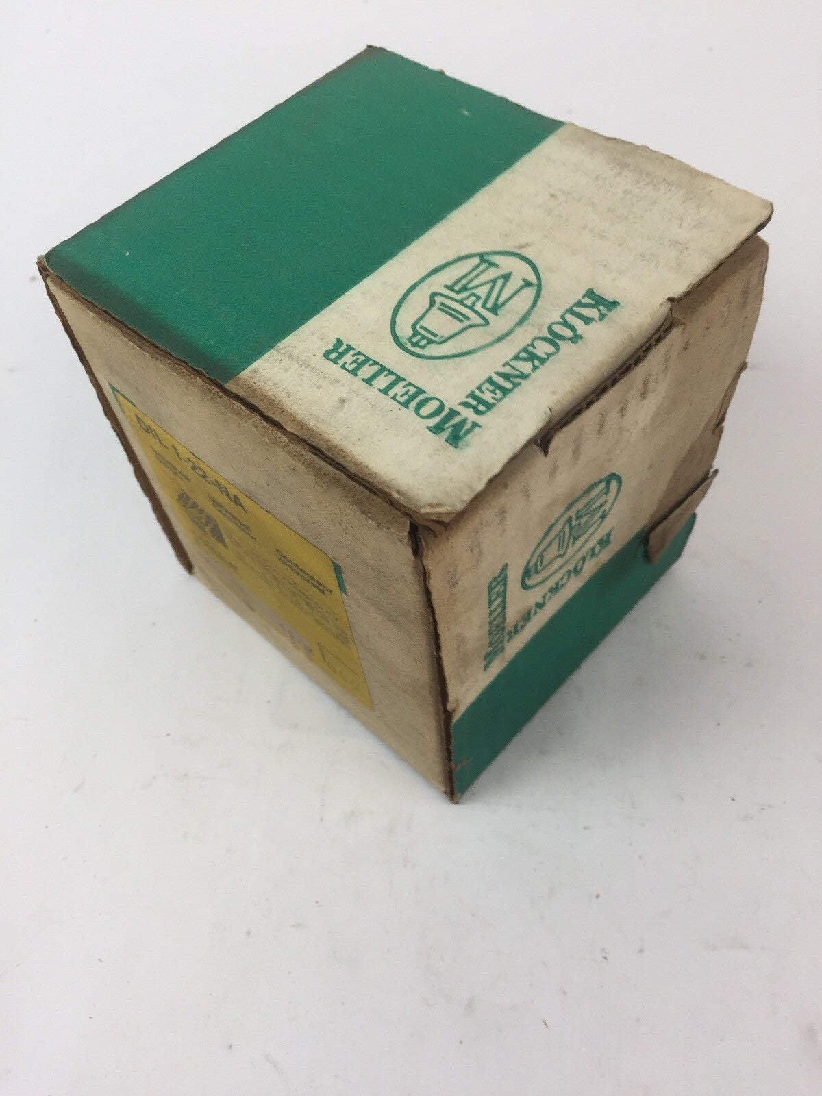 KLOCKNER MOELLER DIL 1-22-NA UNIVERSAL CONTACTOR 600VAC 25HP 2POLE COIL 24V 60HZ