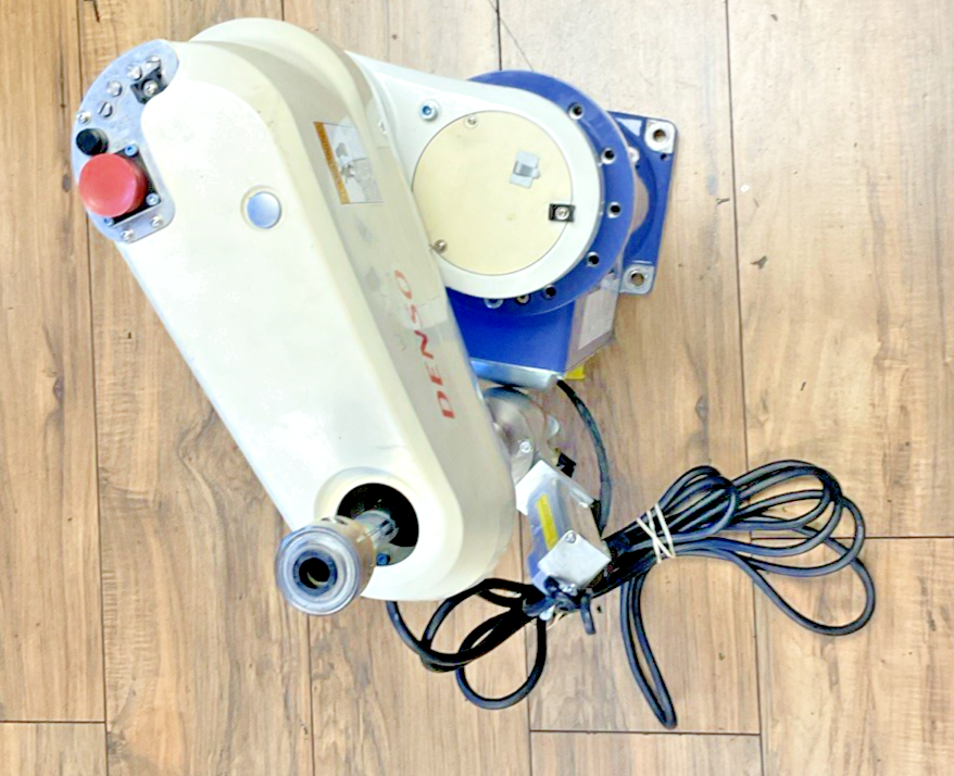 DENSO HS-45352M INDUSTRIAL ROBOT ARM W/ DENSO RC7M-HSG4BA-CP-3 ROBOT CONTROLLER