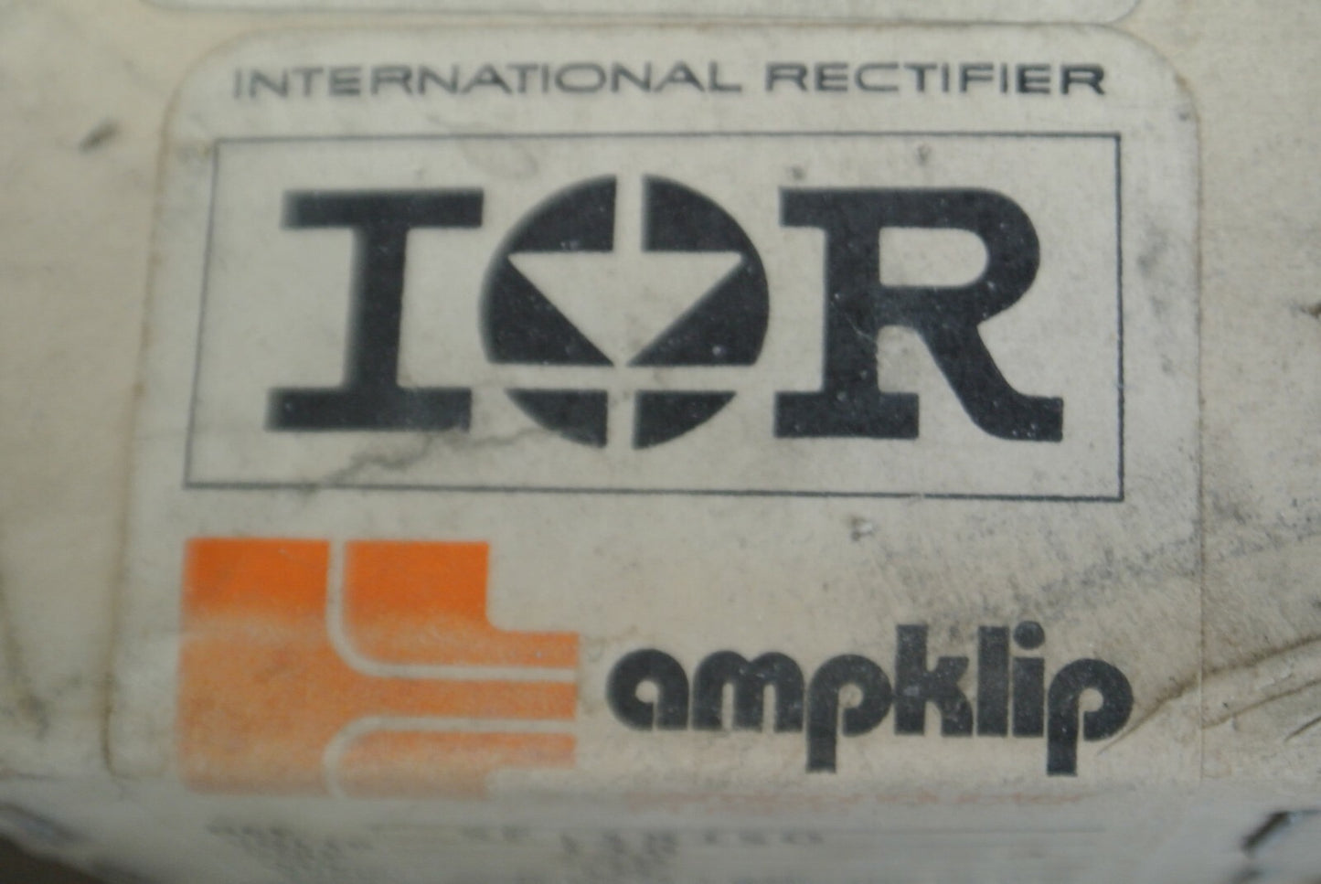 BOX of 10 / INTERNATIONAL RECTIFIER SF13X250 FUSE / 250A / 130V / NEW SURPLUS