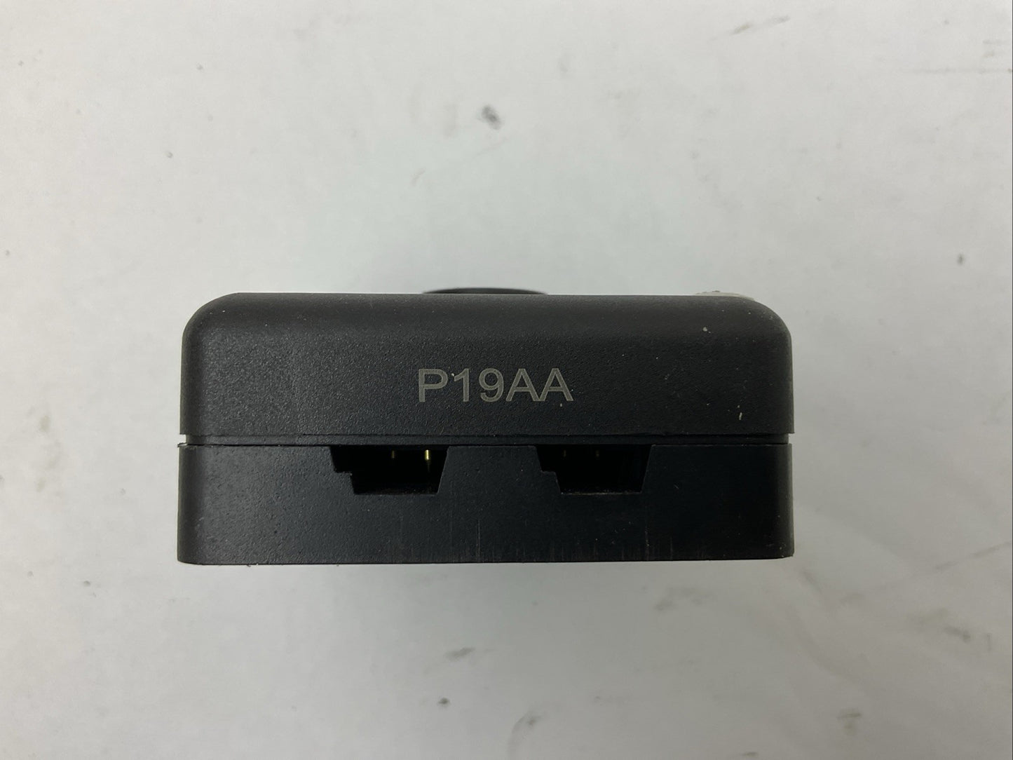 IFM E70600 AS INTERFACE QUAD AS-I SPLITTER 8A 11-30VDC CLASS 2