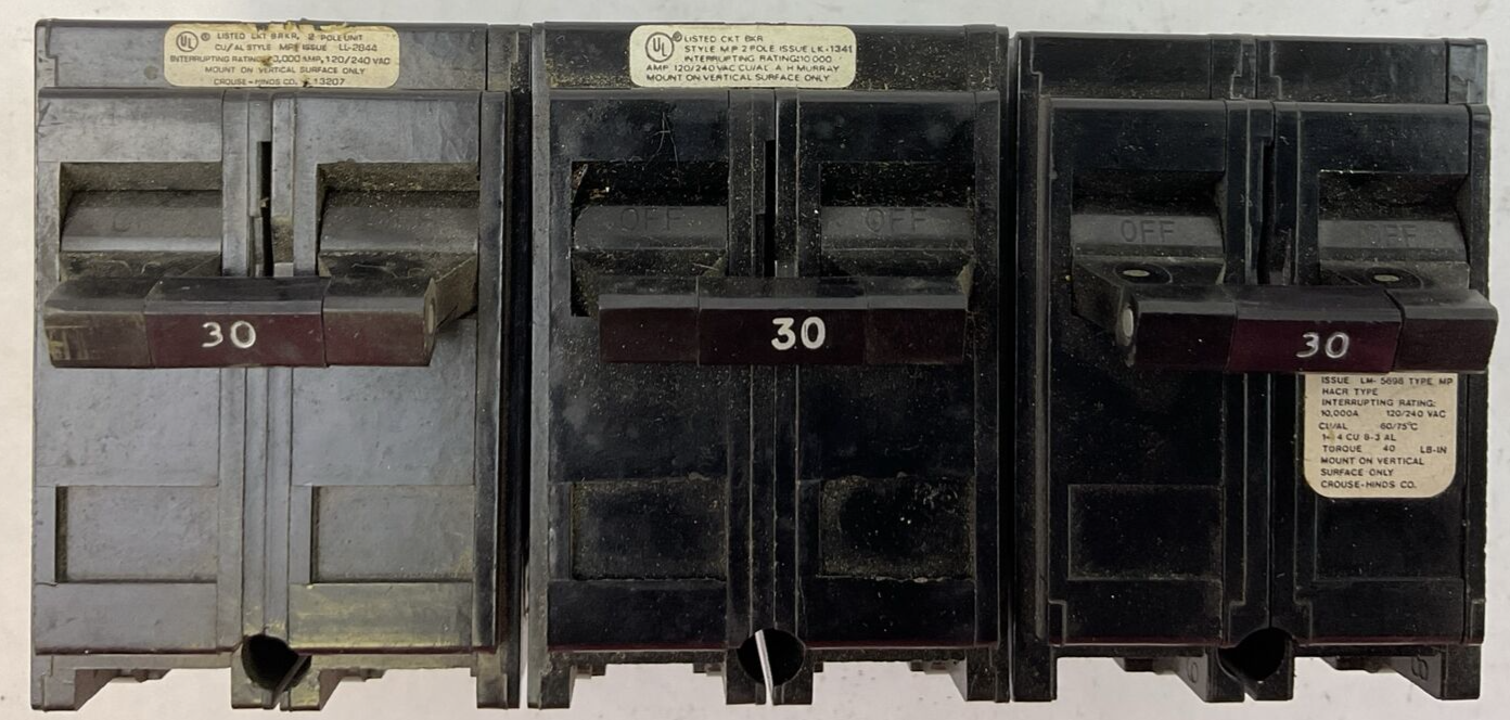 MURRAY / CROUSE-HINDS MP230 CIRCUIT BREAKER 30AMP 2POLE 120/240VAC (LOT OF 3)