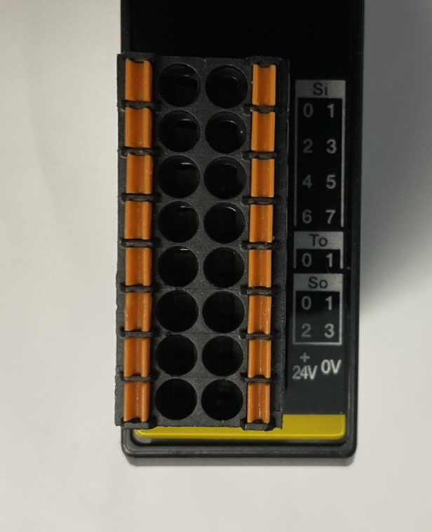 KEYENCE GC-S84 SAFETY CONTROLLER 24VDC 0.5A