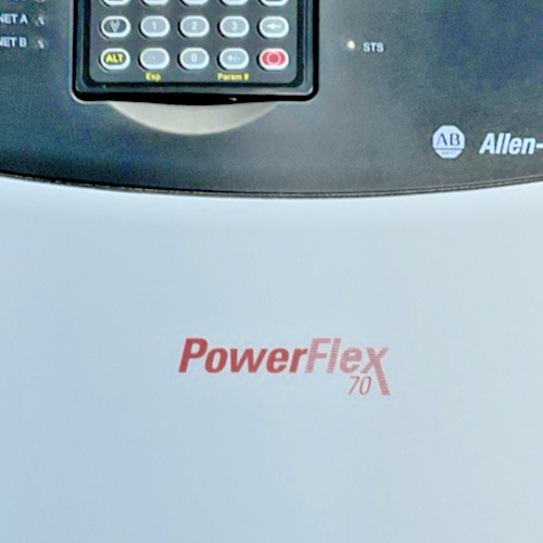ALLEN BRADLEY 20AD034A3AYNANC0 POWER FLEX AC DRIVE 70 FRM 5.001