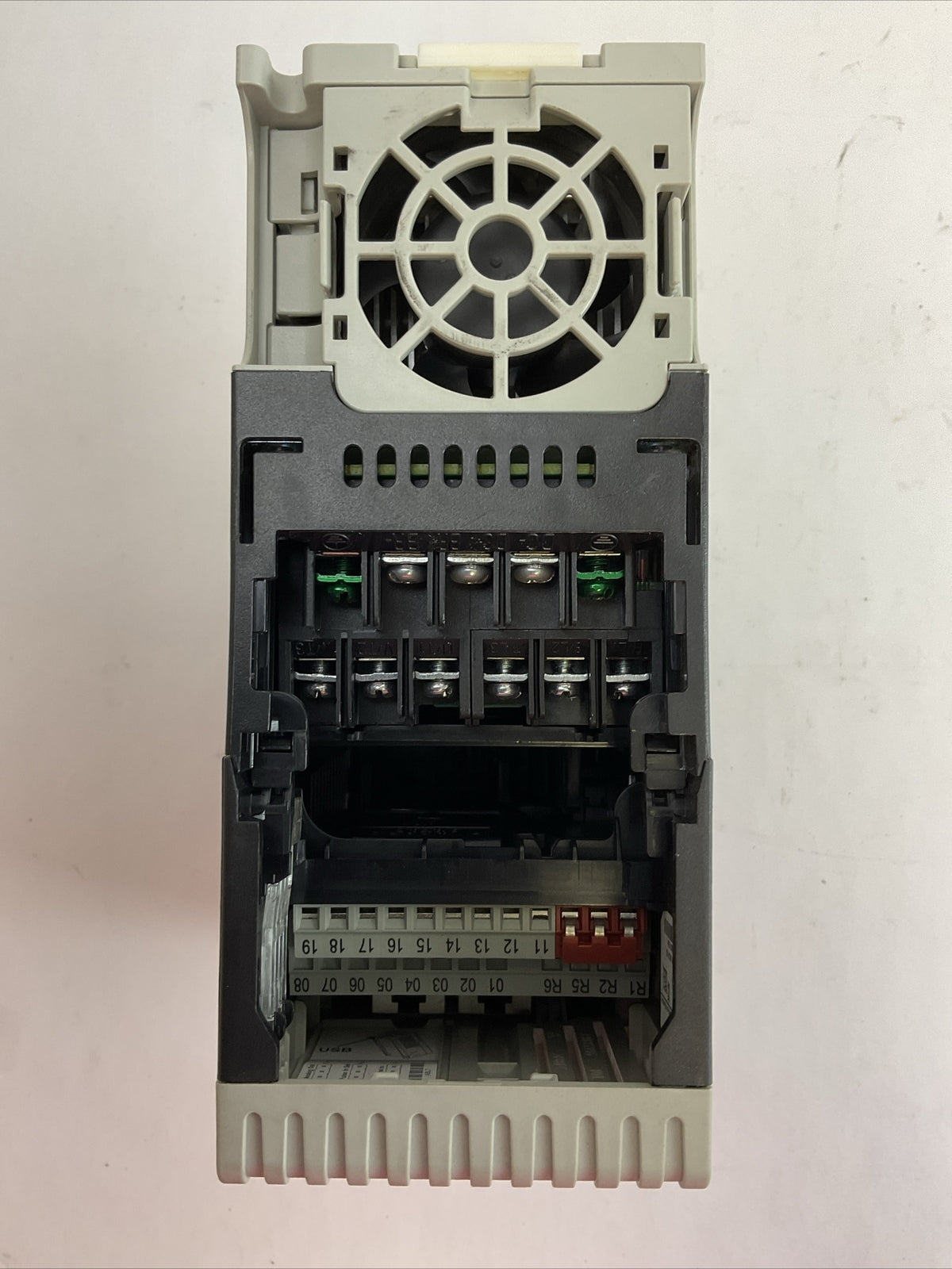 ALLEN BRADLEY 25B-D1P4N114 AC DRIVE FRN 5.001 OUTPUT 0-460VAC SER A