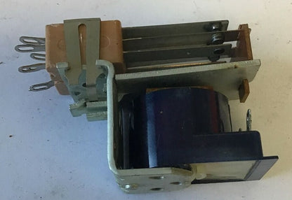 GUARDIAN 900-A410-060714-00 RELAY 230VAC 60CY SERIES 900 ***LOTOF2***