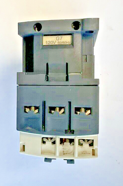 SCHNEIDER ELECTRIC LC1 D09 W/ LRD 12 CONTACTOR OVERLOAD RELAY 25A 690V 50/60HZ