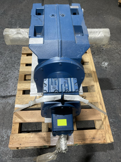 SEW-EURODRIVE K167 R107 AD6 87.6639644001.0001X20.10 na rpm 5.7 ne rpm 1400