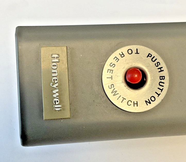 HONEYWELL L4006E1091  AQUASTAT CONTROLLER REV.E
