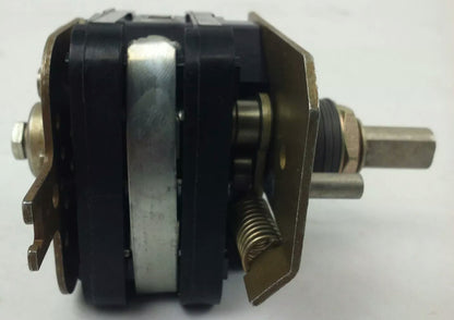 ALLEN BRADLEY BULLENTIN 806 G789147-1 SER. A, ROTARY PILOT SWITCH, 2 CIRCUITS