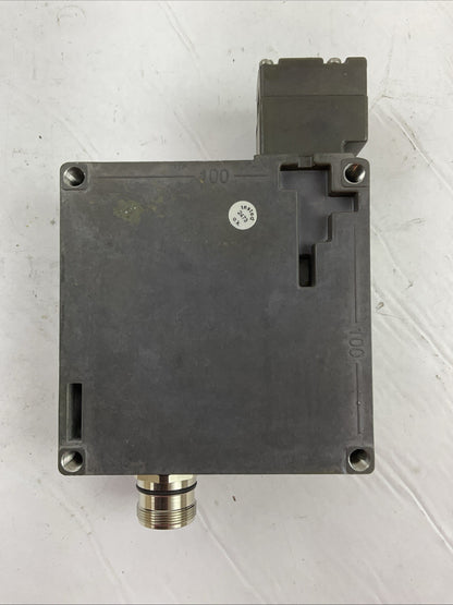 EUCHNER TZ1LE024RC18VAB-C1826 SAFETY SWITCHAC-15 4A 110V DC-13 4A 24V