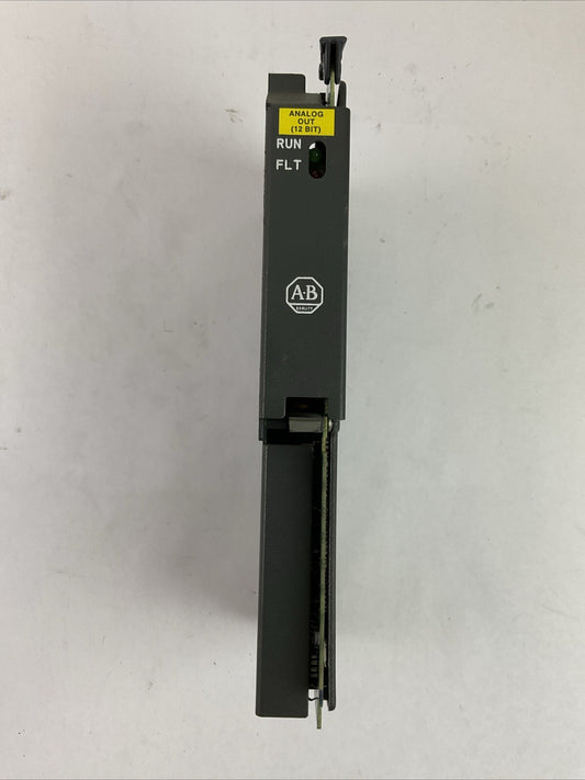 ALLEN BRADLEY 1771-0FE1 ANALOG OUTPUT MODULE SER B FIRMWARE REV B 12 BIT VOLTAGE