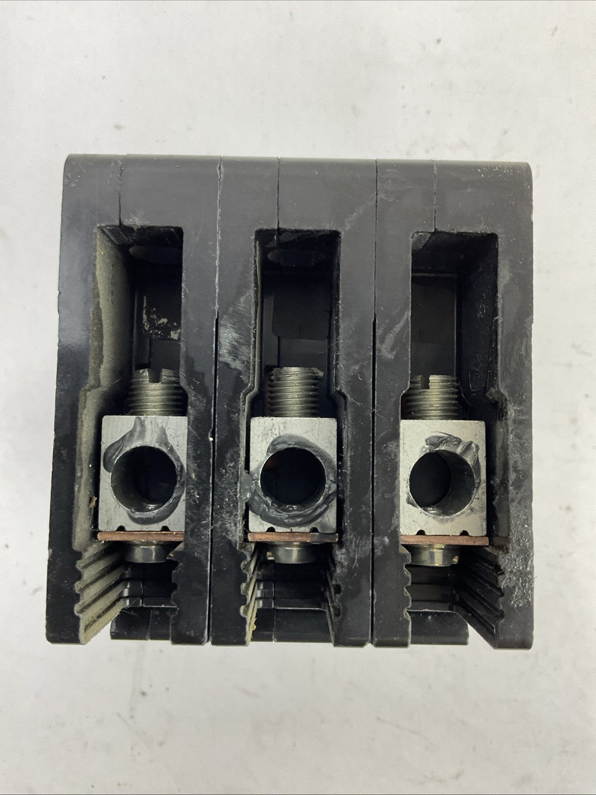 SQUARE D EDB34100 100AMP 3POLE 240VAC 480Y/277VAC 3POLE CIRCUIT BREAKER
