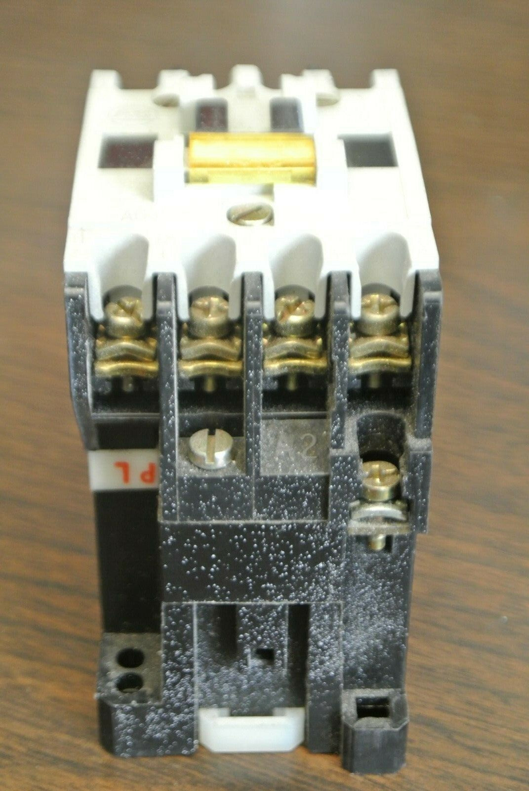 ALLEN-BRADLEY 100-A09NJ3 Series B CONTACTOR / 110-120V COIL