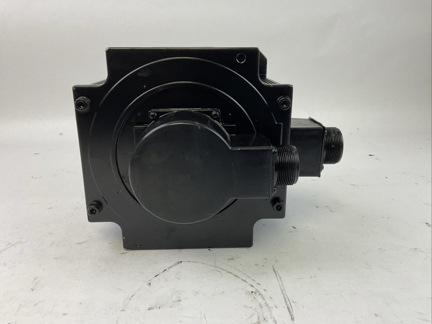 PANASONIC MHMA202P1G AC SERVO MOTOR REV 2000 R/MIN INPUT 200VAC OUTPUT 2.0 kW
