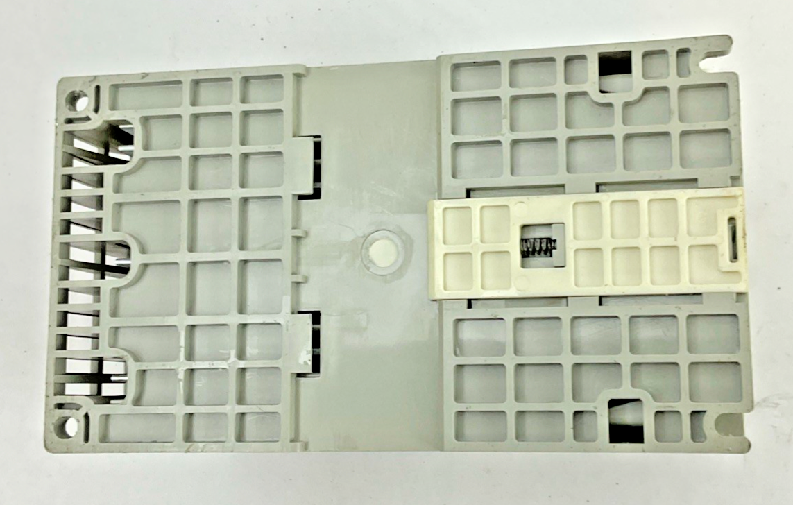 ALLEN BRADLEY 22D-D1P4N104 AC DRIVE SER.A 0.4KW/0.5HP 480V 1.8A
