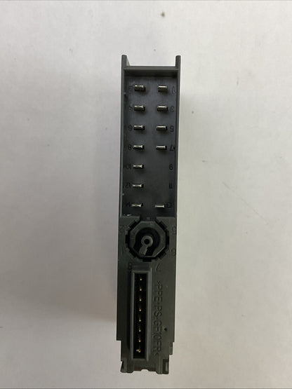 SIEMENS 1P 6ES7 132-4BD32-0AA0 4 DIGITAL OUTPUT MODULE 24VDC 2A