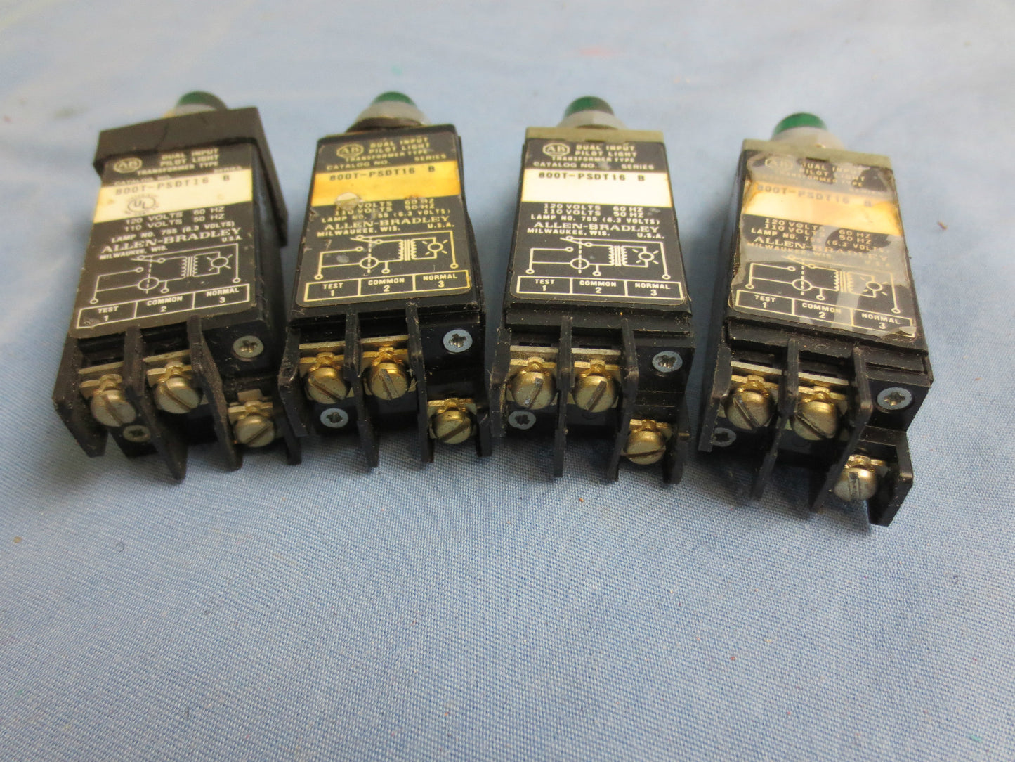 ALLEN-BRADLEY 800T-PSDT16 Ser. B GREEN PILOT LIGHT - LOT of 4