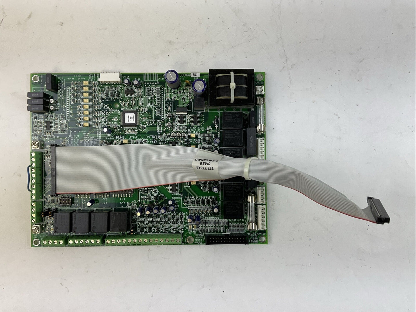 YASKAWA UTC000044 CIRCUIT BOARD UWR00563-1 REV:0 EXCEL 231 RIBBON CABLE