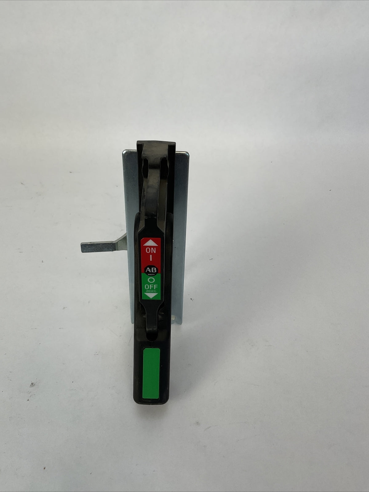 ALLEN BRADLEY 1494V-DS30 SER D DISCONNECT SWITCH 30A 600VAC 250VDC 1494V-FS30