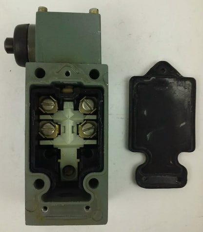 GE, CR115G119, LIMIT SWITCH, 600V MAX, NEW, GENERAL ELECTRIC, CR115G, NEW